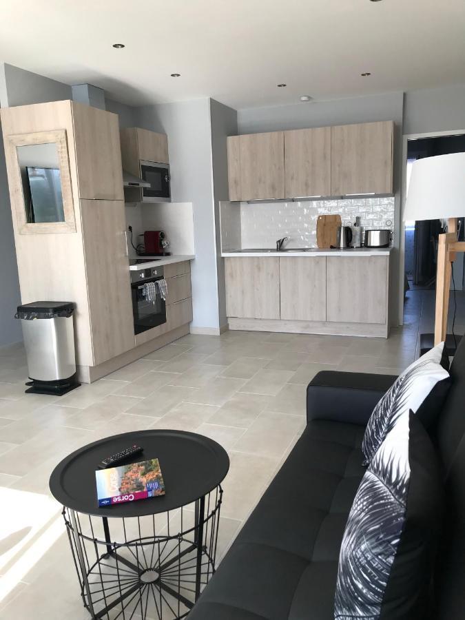 Appartement Plein Centre Saint Florent Face Au Port المظهر الخارجي الصورة